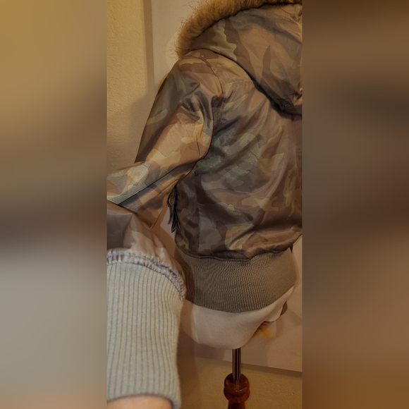 Camouflage Jacket - Picture 6 of 11